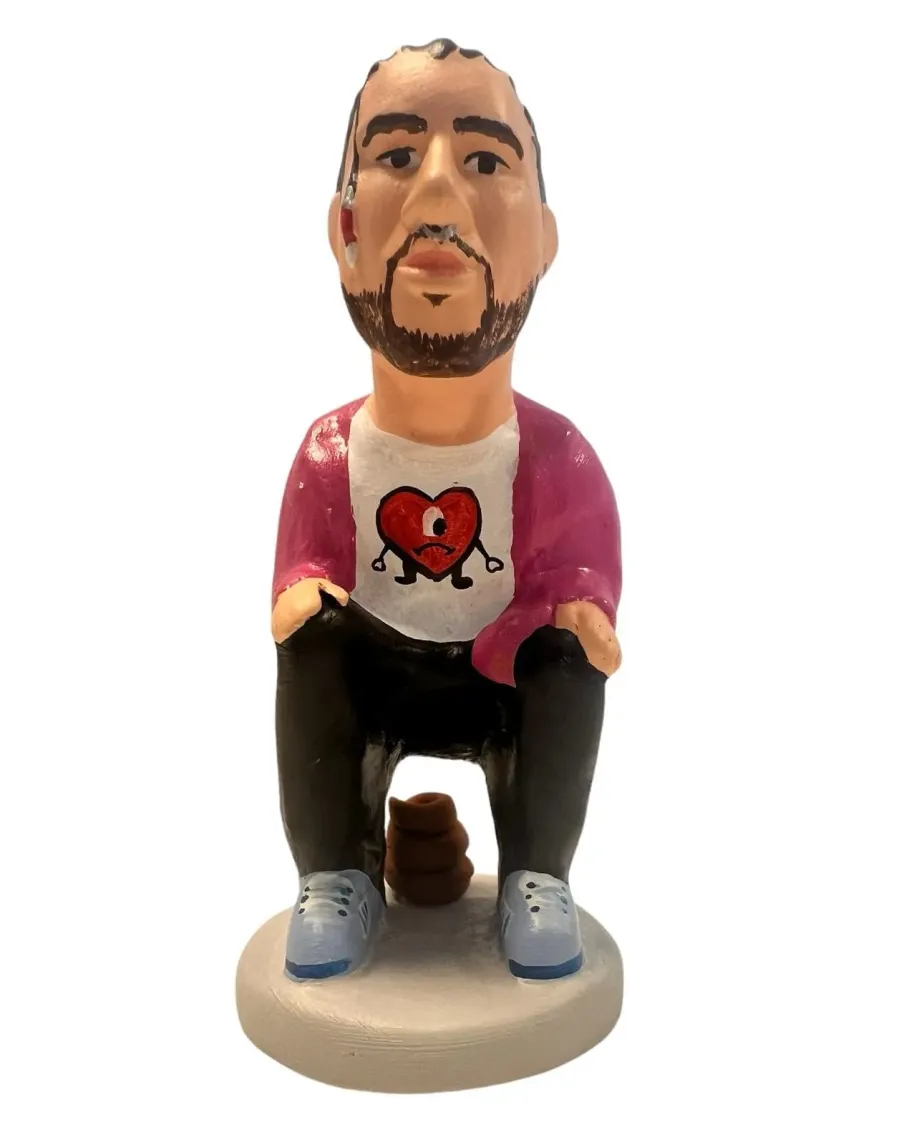Figurine Bad Bunny Caganer de haute qualité - Achetez maintenant